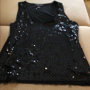 Sequin tank